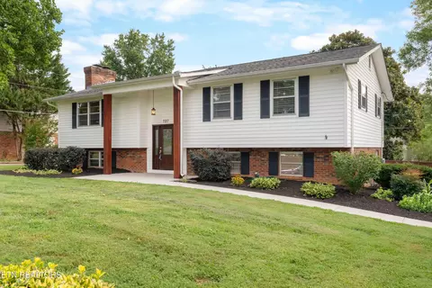 727 Morton Cir, Maryville, TN 37804