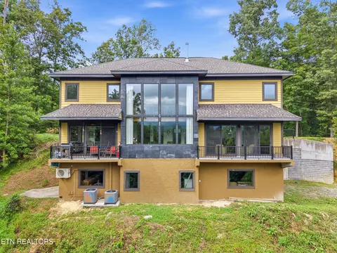 3208 Tanglewood Dr, Sevierville, TN 37876