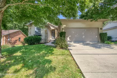 178 Snead Dr, Crossville, TN 38558