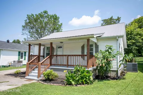 1307 Grove St, Loudon, TN 37774