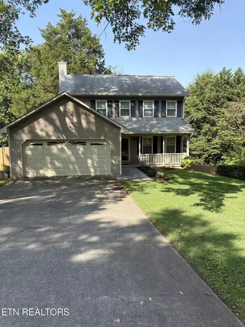1204 Folkstone Pl, Knoxville, TN 37931