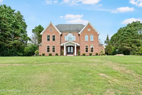 8724 Inlet Dr, Knoxville, TN 37922