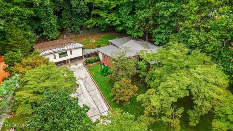 211 Club House Dr, Andersonville, TN 37705