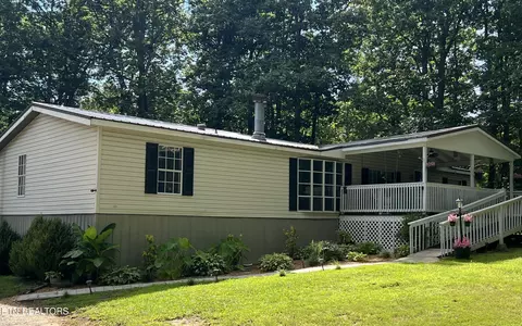 58 Wallop Dr, Crossville, TN 38571