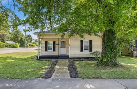 2722 Piedmont St, Knoxville, TN 37921