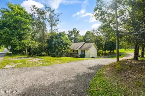 2208 Island Blvd, Sevierville, TN 37876