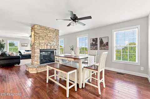 Dining - 1405 Caleb Tr, Greenback, TN 37742 photo 2 of 4