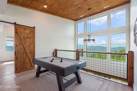 Entry Way - 875 Shell Mountain Rd, Sevierville, TN 37876 photo 1 of 1