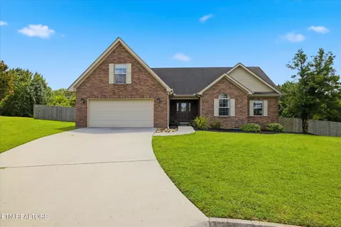 100 Stone Bluff Ct, Knoxville, TN 37924