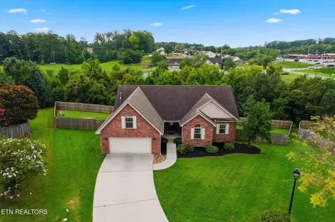 100 Stone Bluff Ct, Knoxville, TN 37924