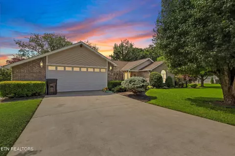 260 Lexington Pl, Sevierville, TN 37862
