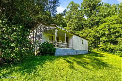 259 Walden Hollow Ln, La Follette, TN 37766