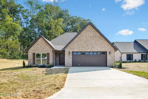 802 Johnson Rd, Maryville, TN 37804