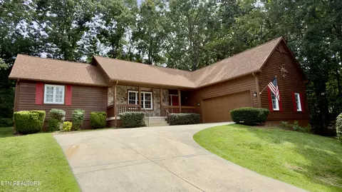 25 Amesbury Ct, Crossville, TN 38558