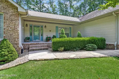 115 Glenwood Dr, Crossville, TN 38558