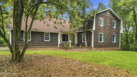 174 Irwin Ln, Clinton, TN 37716