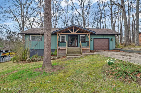 106 Jasper Dr, Crossville, TN 38558