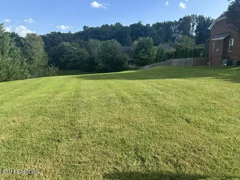 10316 Autumn Valley Ln, Knoxville, TN 37922