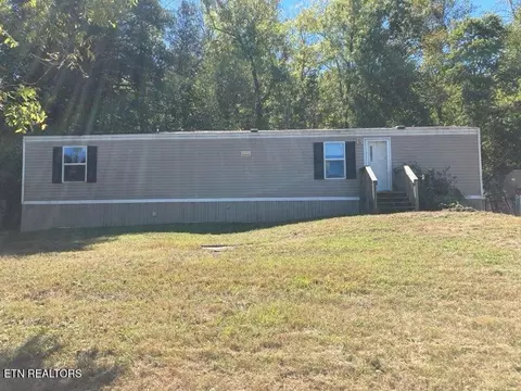 112 Stiner Shores Rd, Sharps Chapel, TN 37866
