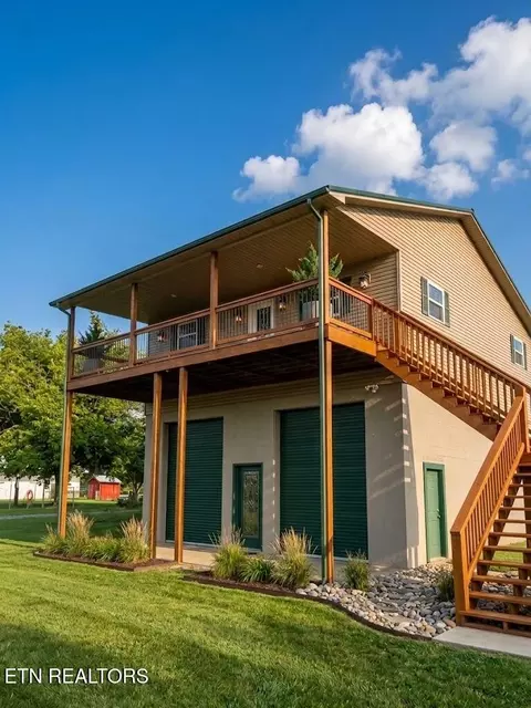1374 Camellia Rd, Newport, TN 37821