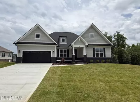 219 Bittersweet Ln, Lenoir City, TN 37771