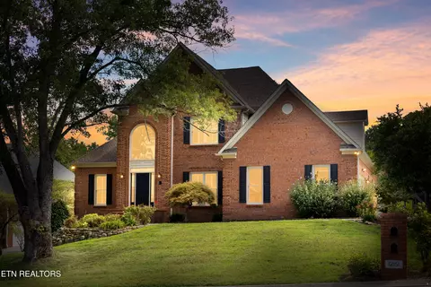 12151 Brookstone Dr, Knoxville, TN 37934