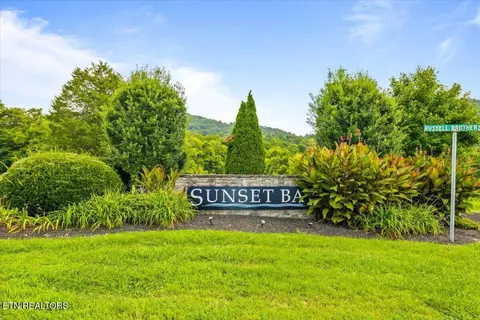 97 Swan Song Tr, Sharps Chapel, TN 37866