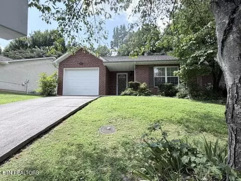 943 Spring Park Rd, Knoxville, TN 37914