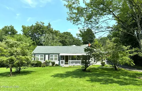 6016 Kaywood Rd, Knoxville, TN 37920