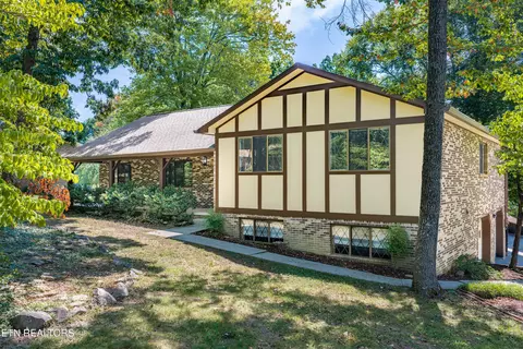 7504 Wickam Rd, Knoxville, TN 37931