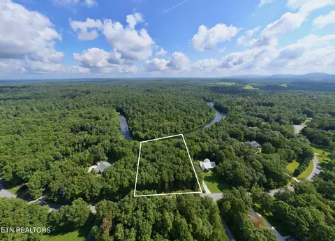 7 Basses Creek Lane, Crossville, TN 38572