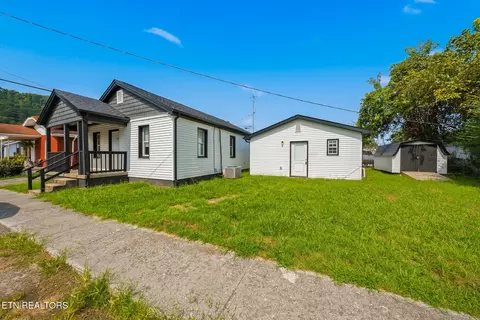 119 E 6th St, Rocky Top, TN 37769