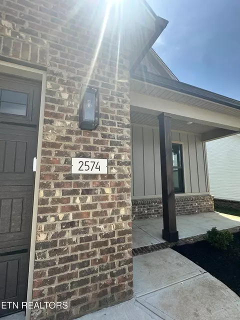 2574 Marshall Pass Rd, Knoxville, TN 37932