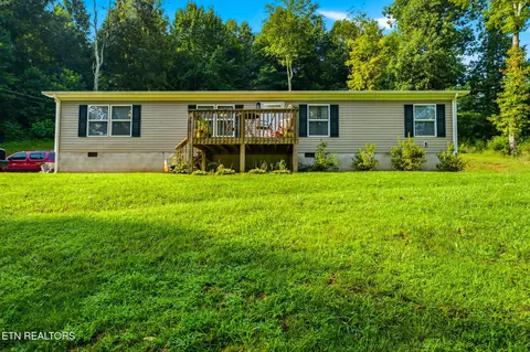 7812 Stagecoach Rd, Whitesburg, TN 37891