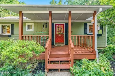 109 N Tampa Ln, Oak Ridge, TN 37830
