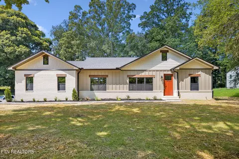 301 Grata Rd, Knoxville, TN 37914