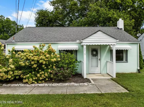 2515 Seymour Ave, Knoxville, TN 37917