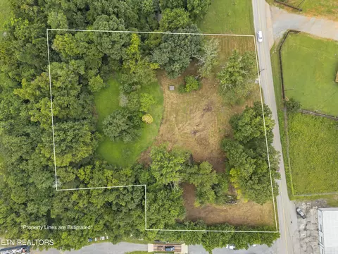 214 Doc Norton Rd, Maryville, TN 37804