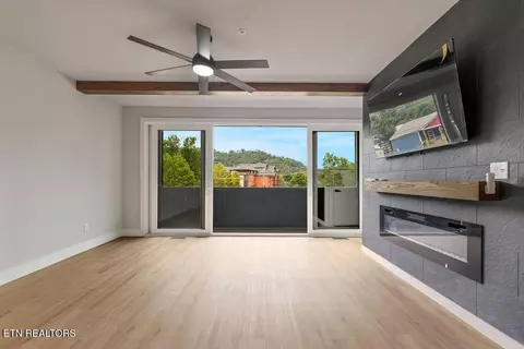 215 Circle Dr UNIT 8, Gatlinburg, TN 37738