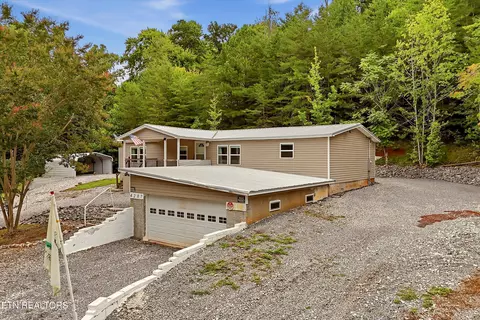 4287 Cub Dr, Louisville, TN 37777