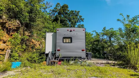 Undisclosed, Dandridge, TN 37725
