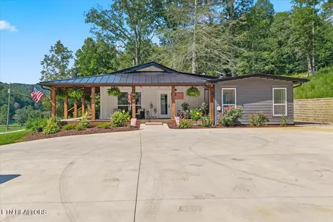486 Steer Creek Rd, Tellico Plains, TN 37385