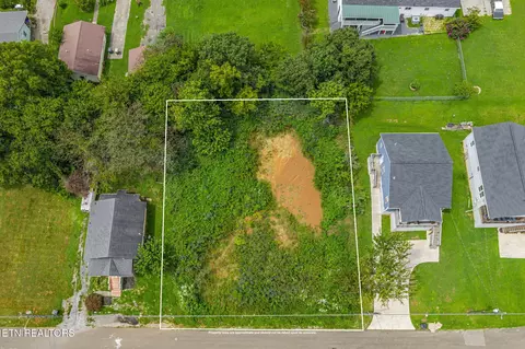 3317 Johnston St, Knoxville, TN 37921