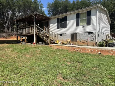 192 Shoal Creek Rd, Englewood, TN 37329