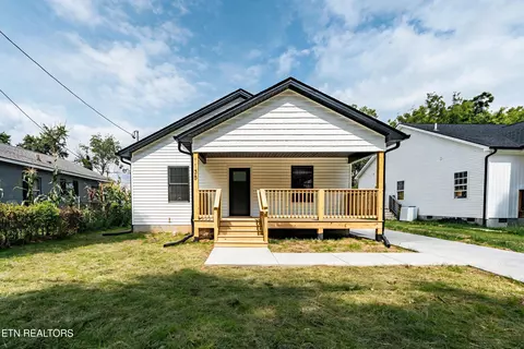 1135 Massachusetts Ave, Knoxville, TN 37921
