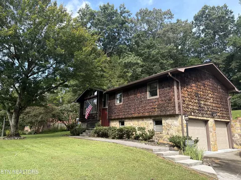 1015 Buckthorn Dr, Knoxville, TN 37912