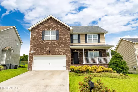 1805 Point Wood Dr, Knoxville, TN 37920