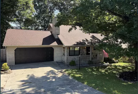 7316 Foxlair Rd, Knoxville, TN 37918