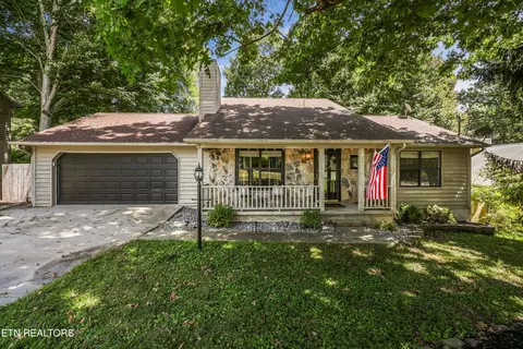 7316 Foxlair Rd, Knoxville, TN 37918