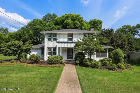 1318 Young Ave, Maryville, TN 37801
